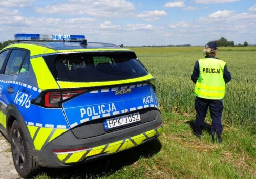Dramatyczne poszukiwania w regionie. Nieprzytomny 69-latek odnaleziony w polu pszenicy