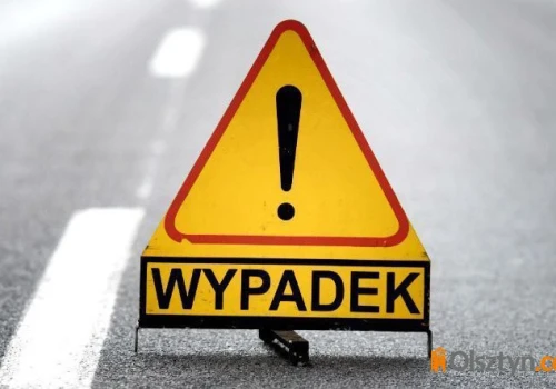 Tragedia na ul. Sielskiej. 38-letni motocyklista zmarł po zderzeniu z Renault kierowanym przez 21-latkę