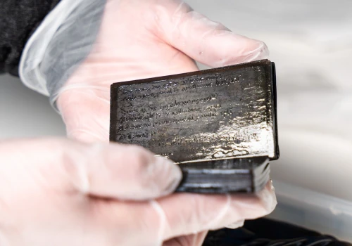 Średniowieczny notatnik sprzed 800 lat znaleziony w starej latrynie w Niemczech
