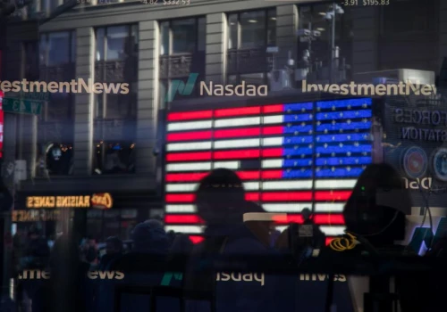 Mieszane zamknięcie na Wall Street. Dane z rynku pracy zachwiały giełdą
