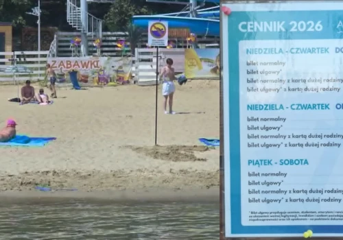 Jezioro płatne nawet w nocy