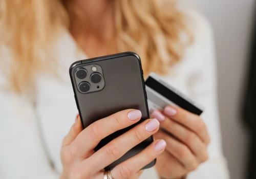 Wystarczy jeden SMS i możesz stracić oszczędności. CERT ostrzega, oszuści mają nowy sposób