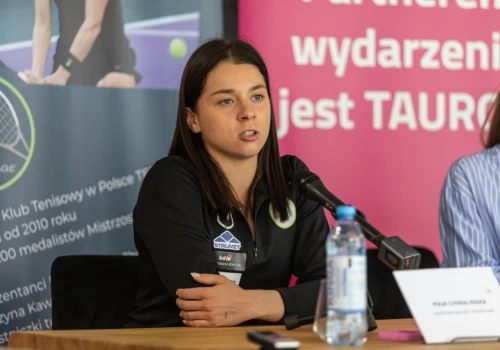Maja Chwalińska przestrzega fanów. Ktoś się pod nią podszywa