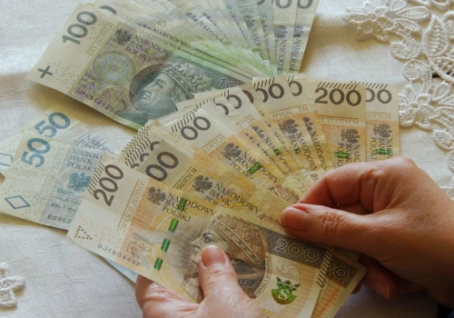 Przełom w sprawie emerytur stażowych? Padły konkretne kwoty