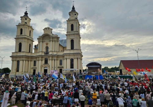 Budsław 2026: rekord pielgrzymów i hołd dla pionierów odrodzenia Kościoła