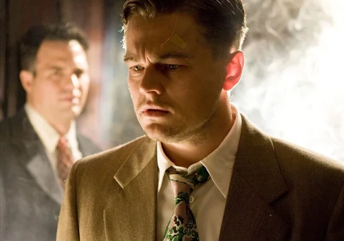 Najlepsze thrillery z zaskakującym zakończeniem. 17 filmów, które trzeba zobaczyć