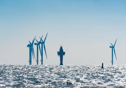 Azbest w brytyjskich turbinach wiatrowych na morzu. Ich części pochodzą z Chin