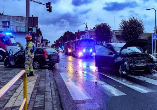 Dwa samochody zderzyły się na DK92 w Strzałkowie