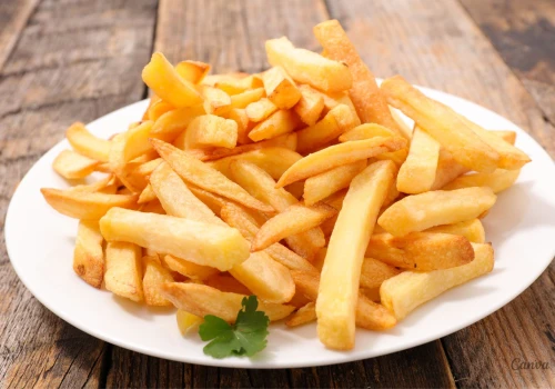 Frytki na pierwszym planie