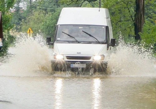 Nadciągają potężne ulewy. Te regiony mogą znaleźć się pod wodą