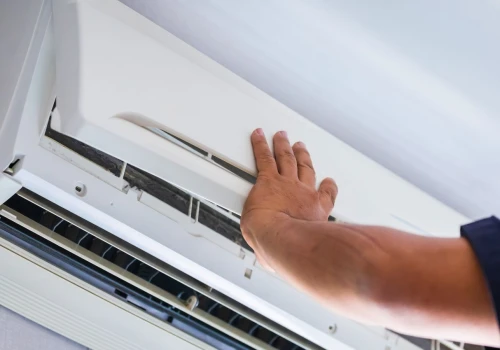 Nawet 15 tys. zł kary za zamontowanie klimatyzacji w domu. Wielu Polaków nie wie o tym przepisie