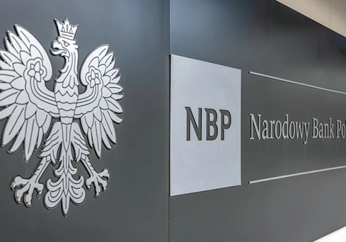 Lipcowa projekcja NBP studzi oczekiwania na szybkie obniżki stóp