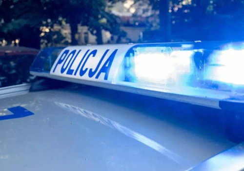 Śmiertelny wypadek na Mazowszu. Samochód zderzył się z lokomotywą