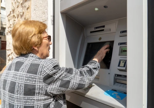 Tysiące Polaków dostaną specjalną emeryturę. Ważny jest rok urodzenia