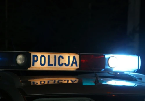 Kowalewice: nieoznakowany radiowóz potrącił nastolatka na hulajnodze. Chłopiec nie żyje