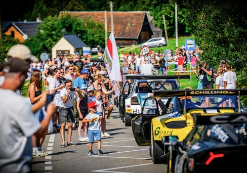 Wyścig Górski Limanowa – Przełęcz pod Ostrą. 130 kierowców z 15 krajów