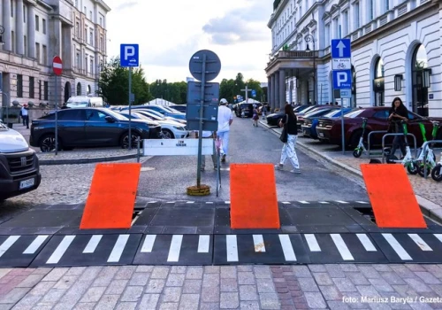 Warszawa postawiła na nowe zapory antyterrorystyczne na Trakcie Królewskim