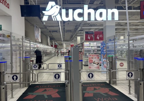 Średnio 11 lat w jednej firmie. Auchan ujawnia dane o pracownikach