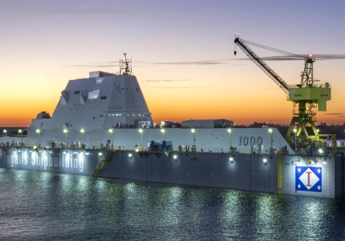 Zumwalt wreszcie wróci do służby