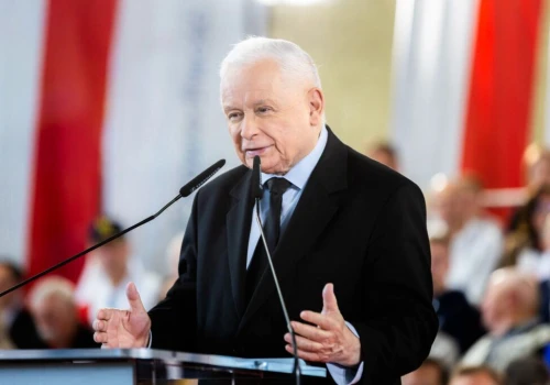Konflikt w PiS i jego polityczne konsekwencje