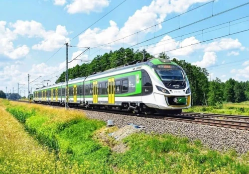 CPK: Przelotowa linia przez Modlin nie tylko dla pasażerów lotniczych