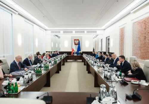 System ochrony zdrowia do poprawy. Limity wynagrodzeń, jawne kontrakty, likwidacja „zeszytów”