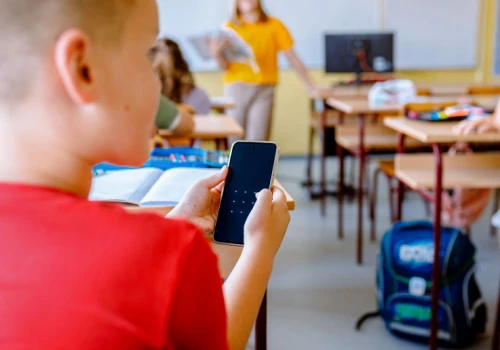 Smartfony zakazane. Dopiero teraz szkoły będą miały problem