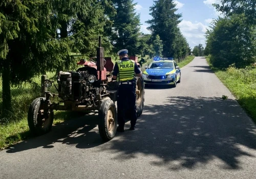 Traktorem uciekał przed policją. Alkomat nie był w stanie zmierzyć wyniku
