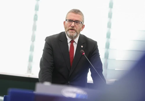 Sąd zablokował zmianę nazwy partii Brauna. Oto, jak miała się nazywać