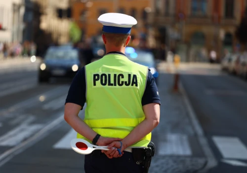 Mandat za uchwyt na telefon. Kara może wynieść 3000 zł