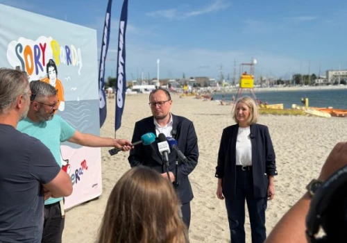 Na plaży zostaw tylko ślady stóp