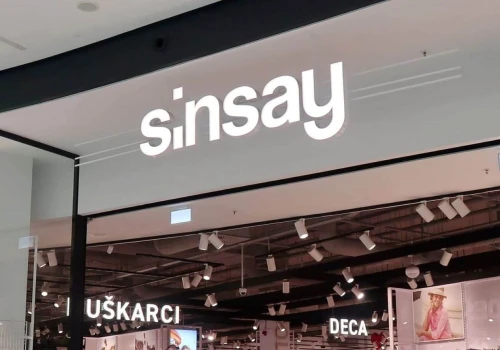 Koronkowa sukienka z Sinsay robi efekt boho chic. Wygląda jak z Zary, a kosztuje tylko 19 zł