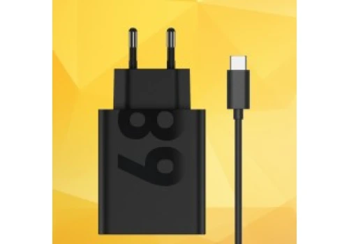 Ładowarka USB-C Motorola TurboPower 68W za 69,37 zł w Amazon PL