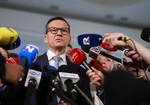 Morawiecki się odgryza, Mentzen zaciera ręce: 