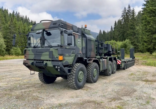 Dodatkowe ciągniki Elefant 2 dla Bundeswehry
