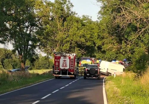 Wypadek – zderzanie trzech samochodów