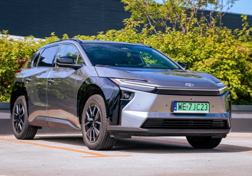 Test Toyota bZ4X. Ten moment w końcu musiał nastać