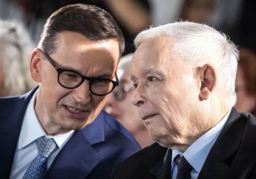 System nagradza miernotę