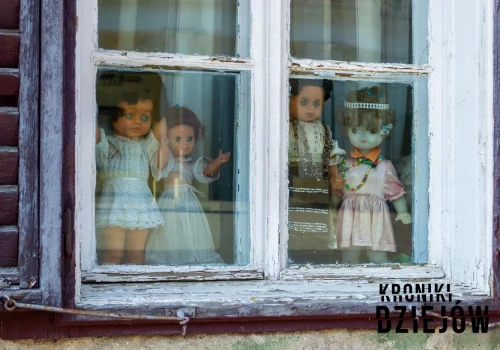 Zabawki z piekła rodem. Tymi horrorkami bawiły się nasze babcie