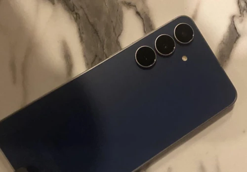 Samsung szykuje tani flagowiec. Znamy szczegóły