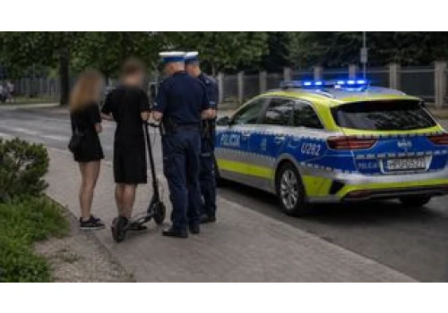 Uciekał hulajnogą, bo 'spanikował'. 16-latek przed sądem