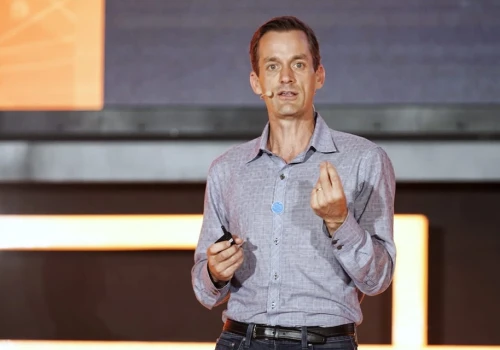 Czołowi badacze AI odchodzą z Google i zakładają startup Discovery Loop