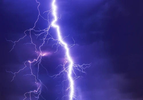 Po upałach czas na burze. Poleje, zagrzmi i mocno powieje