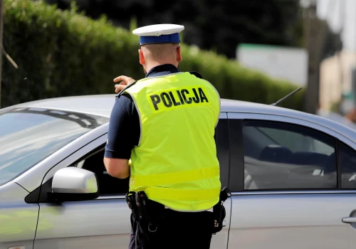 Podczas kontroli możesz o to poprosić. Policjanci tego nie lubią