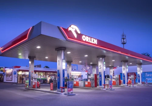 Orlen pokazał wyniki, akcje tanieją. Spadki na wycenie płockiego koncernu