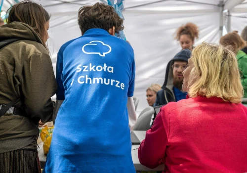 Ruszyła rekrutacja do Szkoły w Chmurze. Jest też cennik. Ratalny