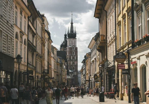 Kraków znowu dociska kierowców. Poszerzona strefa płatnego parkowania, rzekomo na prośbę mieszkańców