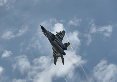 Ukraiński MiG-29 vs. Gerań-4