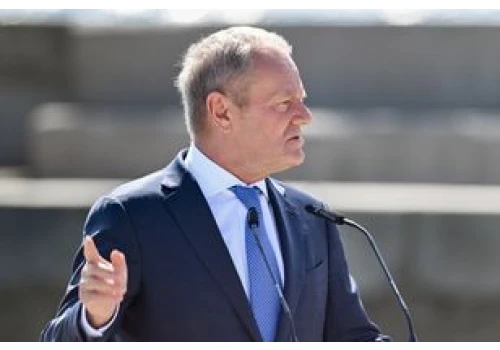 Tusk wbija szpilę PiS. 