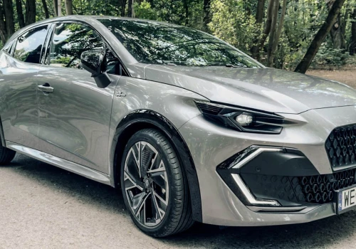 Renault już pracuje nad Clio VII. Może być pierwszym modelem bez silnika spalinowego